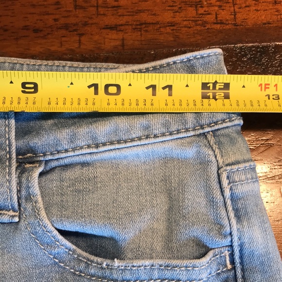 American Eagle Outfitters Distressed Super Hi-Rise Jegging - Picture 10 of 14